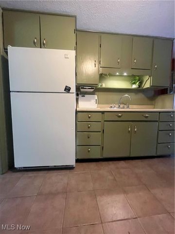 143 S Main, Rittman, OH 44270