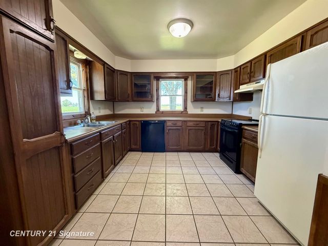101 E Laporte Road, Mt Haley Twp, MI 48637