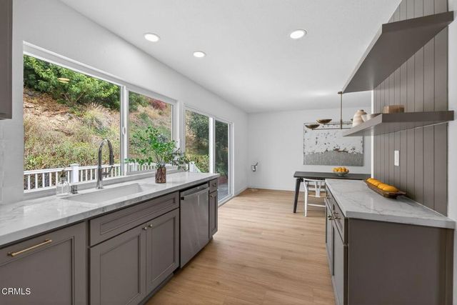 921 Calle Pinata, Thousand Oaks, CA 91320