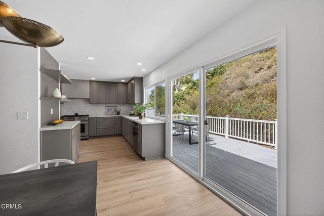 921 Calle Pinata, Thousand Oaks, CA 91320