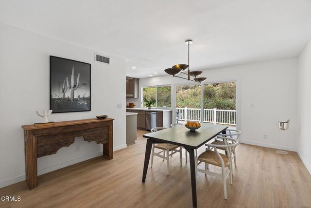 921 Calle Pinata, Thousand Oaks, CA 91320