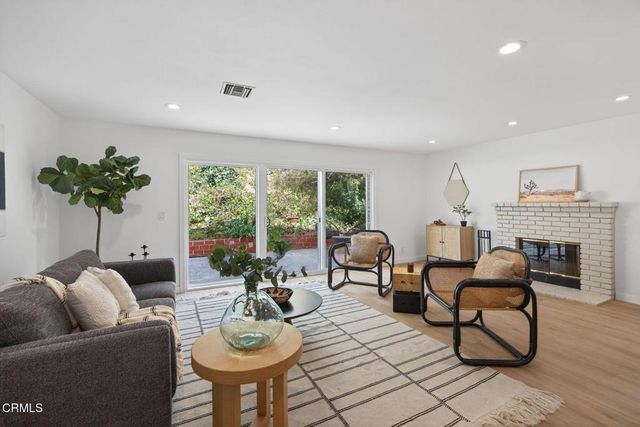 921 Calle Pinata, Thousand Oaks, CA 91320