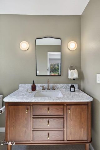 921 Calle Pinata, Thousand Oaks, CA 91320