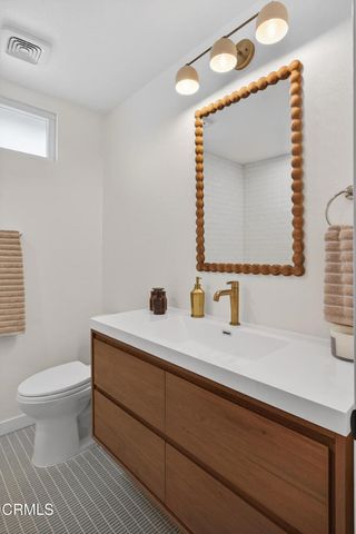 921 Calle Pinata, Thousand Oaks, CA 91320