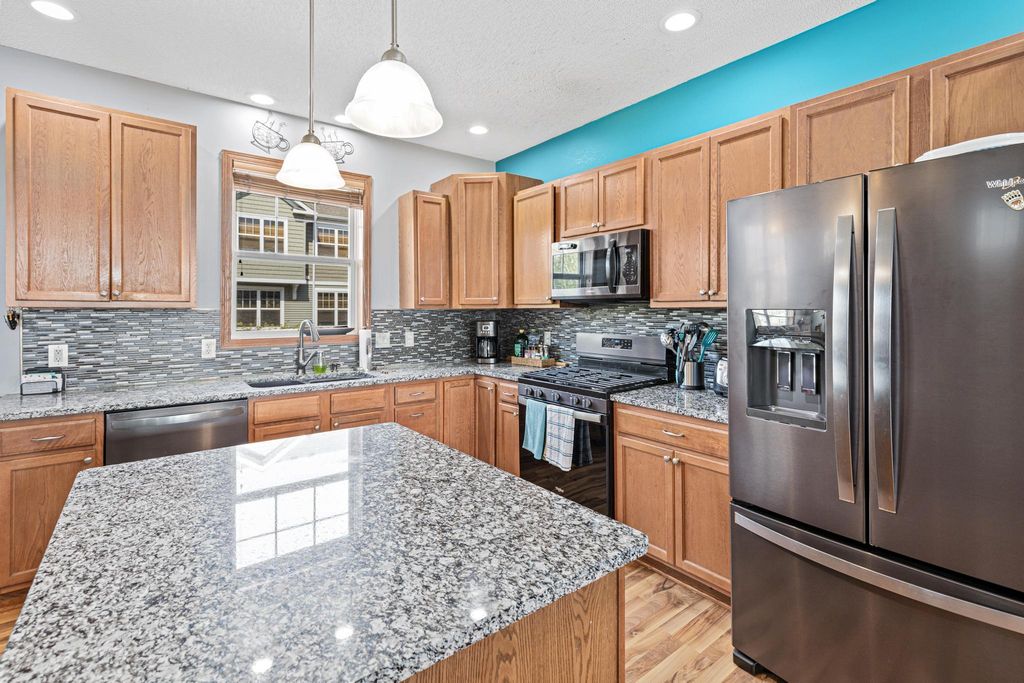 1802 Colonial Lane 1, Chanhassen, MN 55317 — photo 4