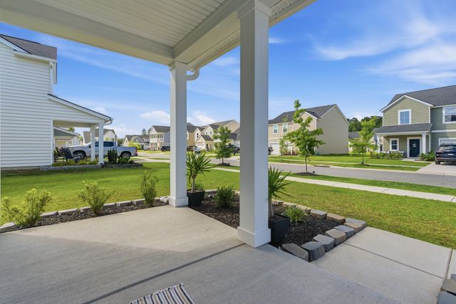137 Post Mill Drive, Summerville, SC 29485