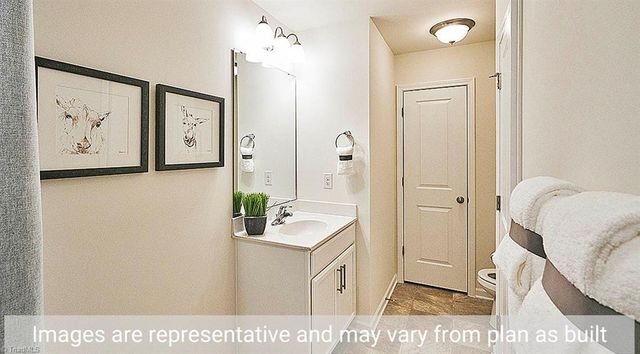 3020 Middle Creek Lane, Greensboro, NC 27405