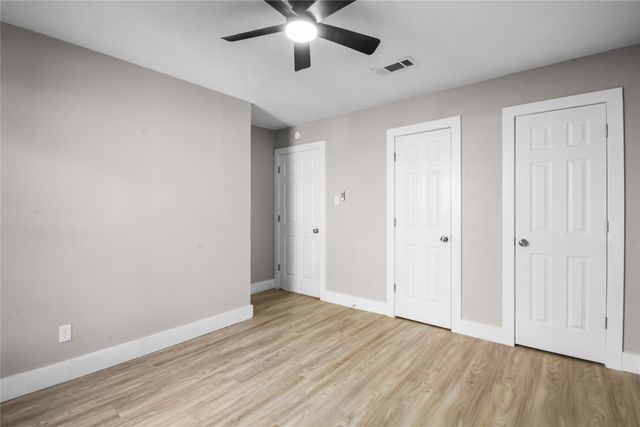 5624 S Hampshire Boulevard, Fort Worth, TX 76112