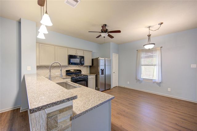 19022 Ayston Drive, Tomball, TX 77375