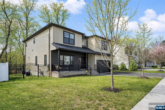 129 Rivervale Road, River Vale, NJ 07675