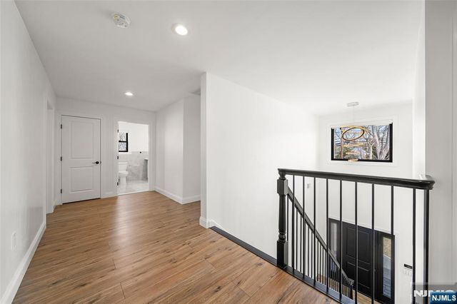 129 Rivervale Road, River Vale, NJ 07675
