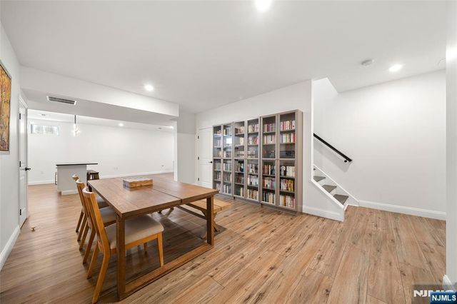 129 Rivervale Road, River Vale, NJ 07675