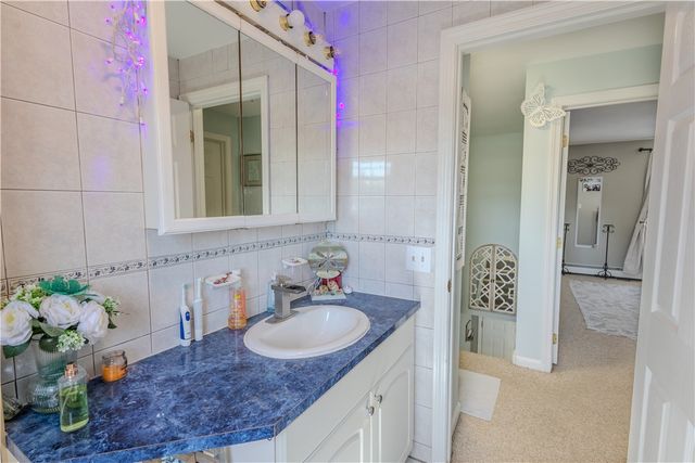 151 Willet Avenue 5, East Providence, RI 02915