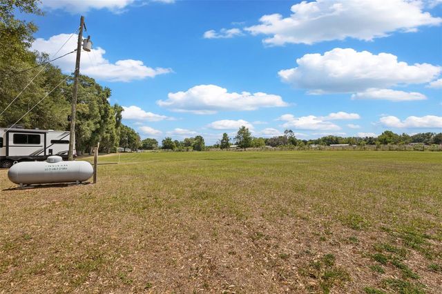 6689 SE 55TH STREET, Trenton, FL 32693