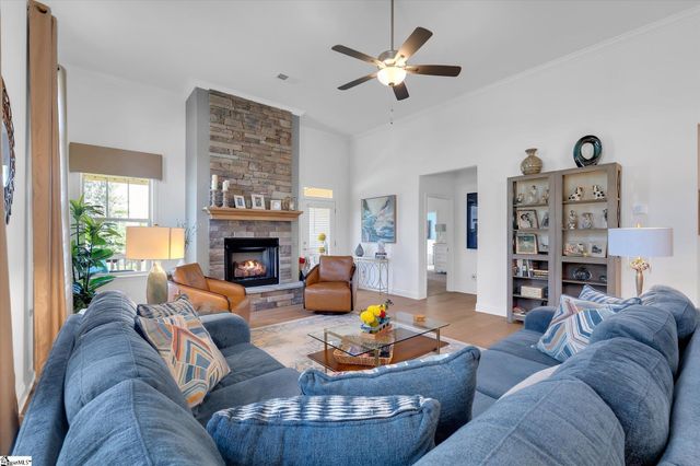 218 Montview Circle, Greenville, SC 29617