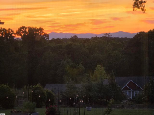 218 Montview Circle, Greenville, SC 29617