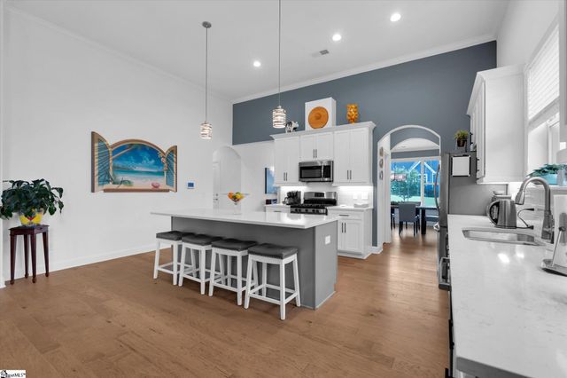 218 Montview Circle, Greenville, SC 29617