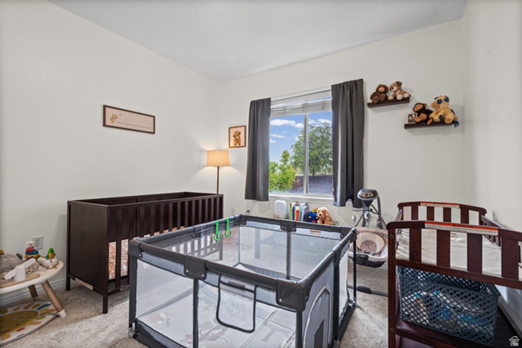 Image 15 of property listing at 180 W ALBION VILLAGE WAY #301, Sandy, UT 84070