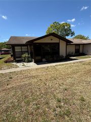 4556 BLOSSOM BOULEVARD b, Zephyrhills, FL 33542