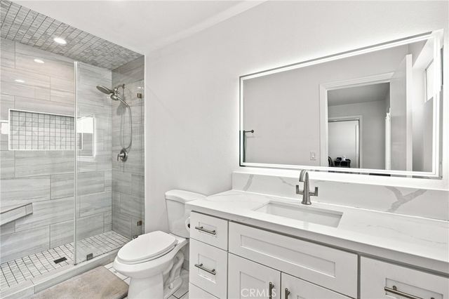 5354 Lindley Avenue 209, Encino, CA 91316
