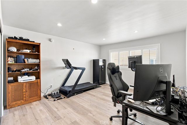 5354 Lindley Avenue 209, Encino, CA 91316