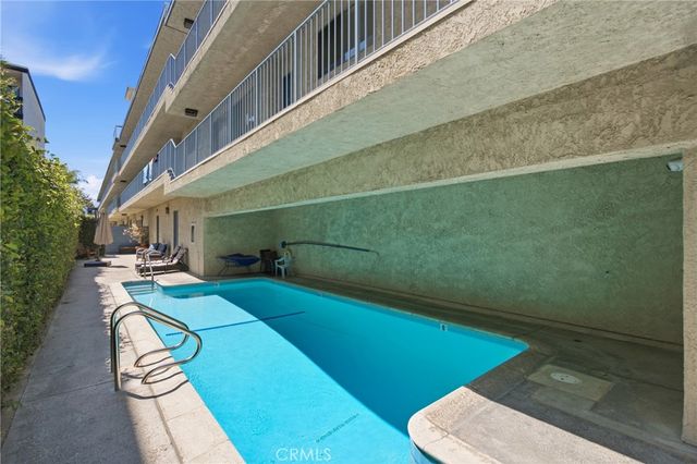 5354 Lindley Avenue 209, Encino, CA 91316