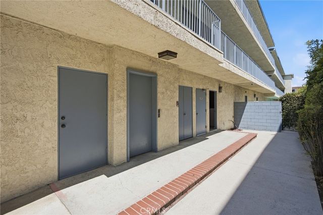 5354 Lindley Avenue 209, Encino, CA 91316