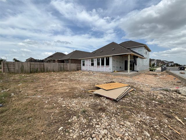 2005 Fannie RD, Georgetown, TX 78633
