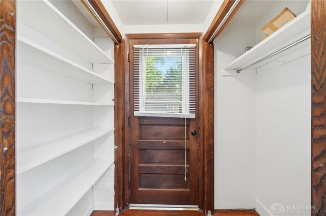 560 Irving Avenue, Oakwood, OH 45409