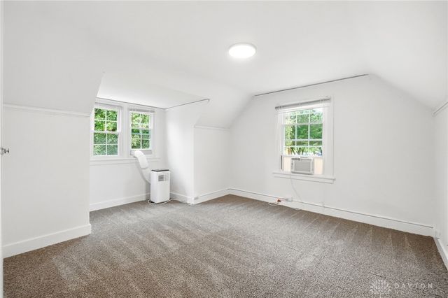 560 Irving Avenue, Oakwood, OH 45409