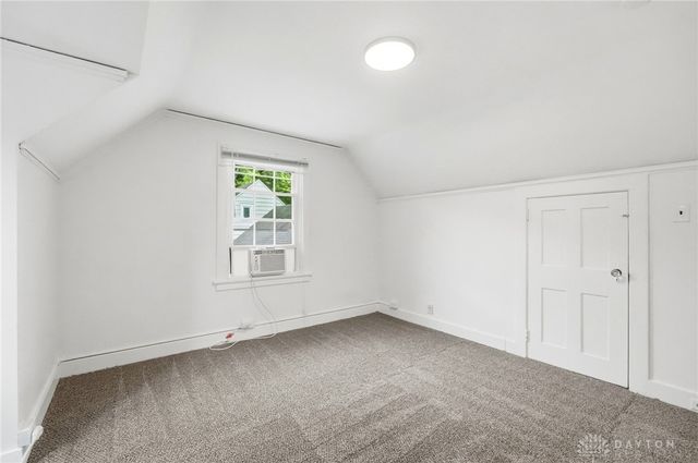 560 Irving Avenue, Oakwood, OH 45409