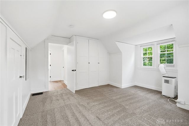 560 Irving Avenue, Oakwood, OH 45409