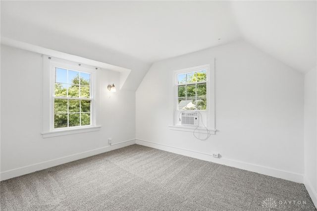 560 Irving Avenue, Oakwood, OH 45409