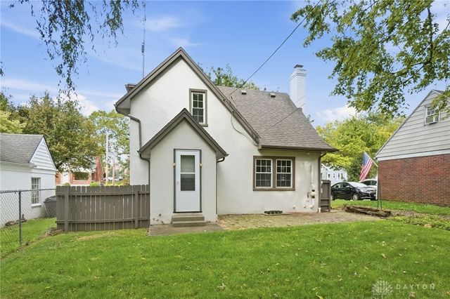 560 Irving Avenue, Oakwood, OH 45409