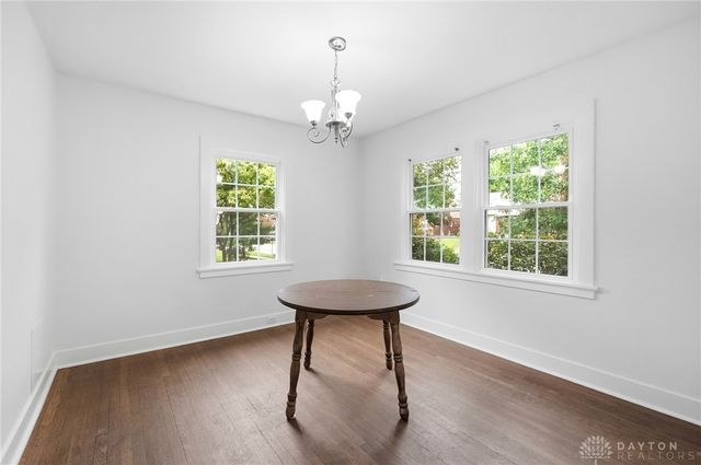 560 Irving Avenue, Oakwood, OH 45409