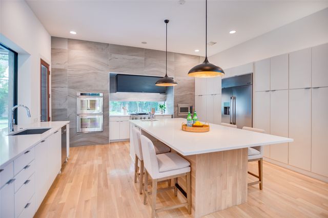 6915 Pasadena Avenue, Dallas, TX 75214