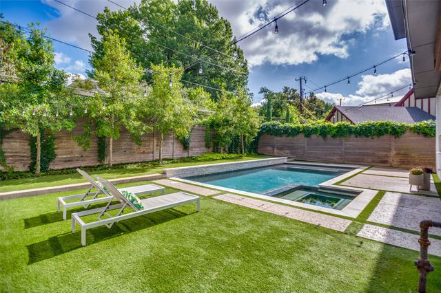 6915 Pasadena Avenue, Dallas, TX 75214