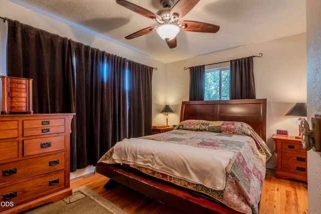 202 Kings Way, Central Point, OR 97502