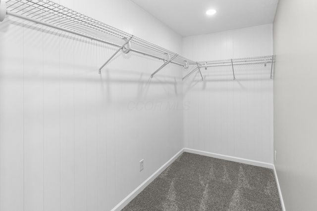 261 Sunset Drive S, Johnstown, OH 43031