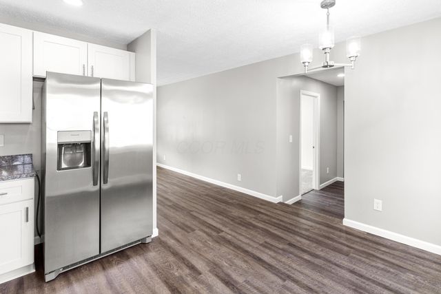 261 Sunset Drive S, Johnstown, OH 43031