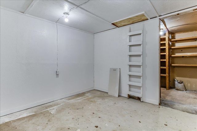 3212 E Fairhaven Dr., Wichita, KS 67216