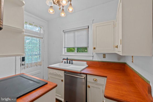 5606 HILLTOP AVE, Baltimore, MD 21206