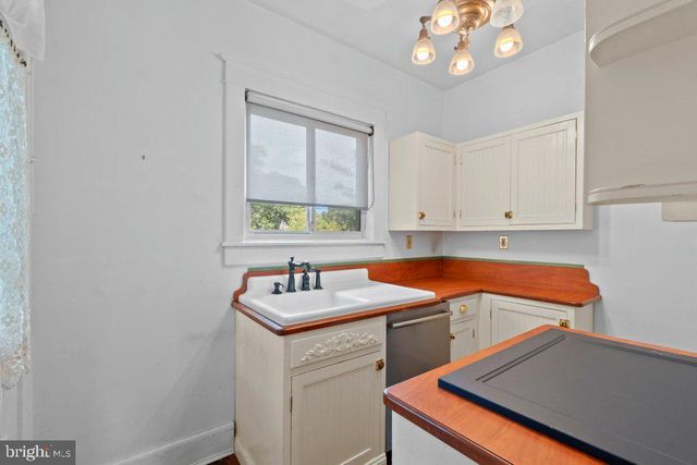 5606 HILLTOP AVE, Baltimore, MD 21206