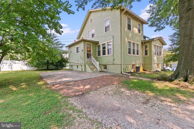 5606 HILLTOP AVE, Baltimore, MD 21206