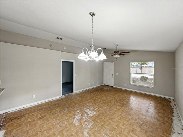 829 N LAKE AVENUE, Lakeland, FL 33801