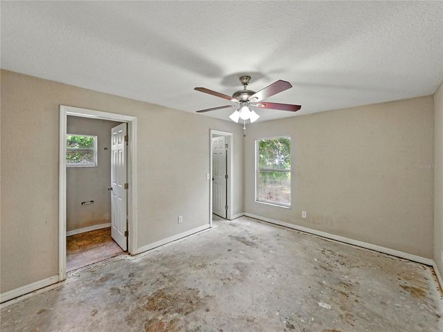 829 N LAKE AVENUE, Lakeland, FL 33801