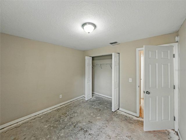 829 N LAKE AVENUE, Lakeland, FL 33801