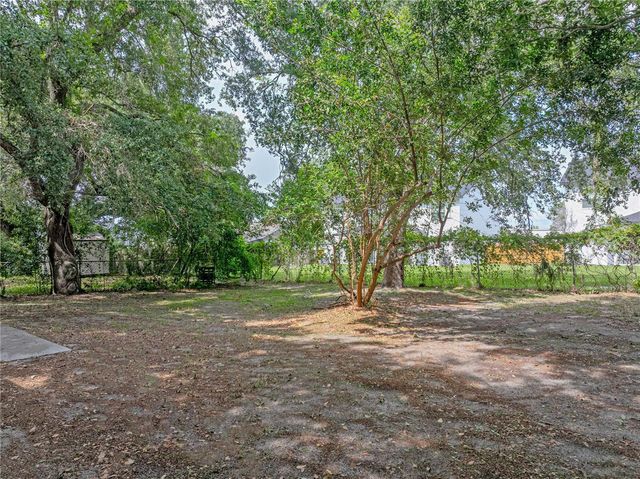 829 N LAKE AVENUE, Lakeland, FL 33801