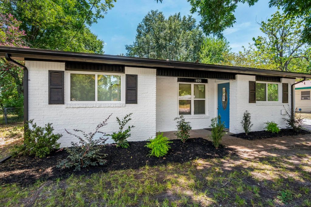 409 E 2nd Street, Quinlan, TX 75474