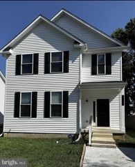 2452 24TH ST, Fredericksburg, VA 22408